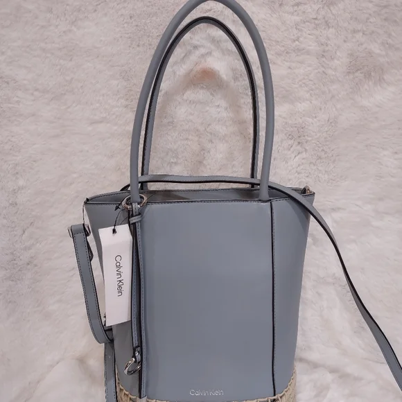 Calvin Klein Beautiful Bag - Picture 16 of 16